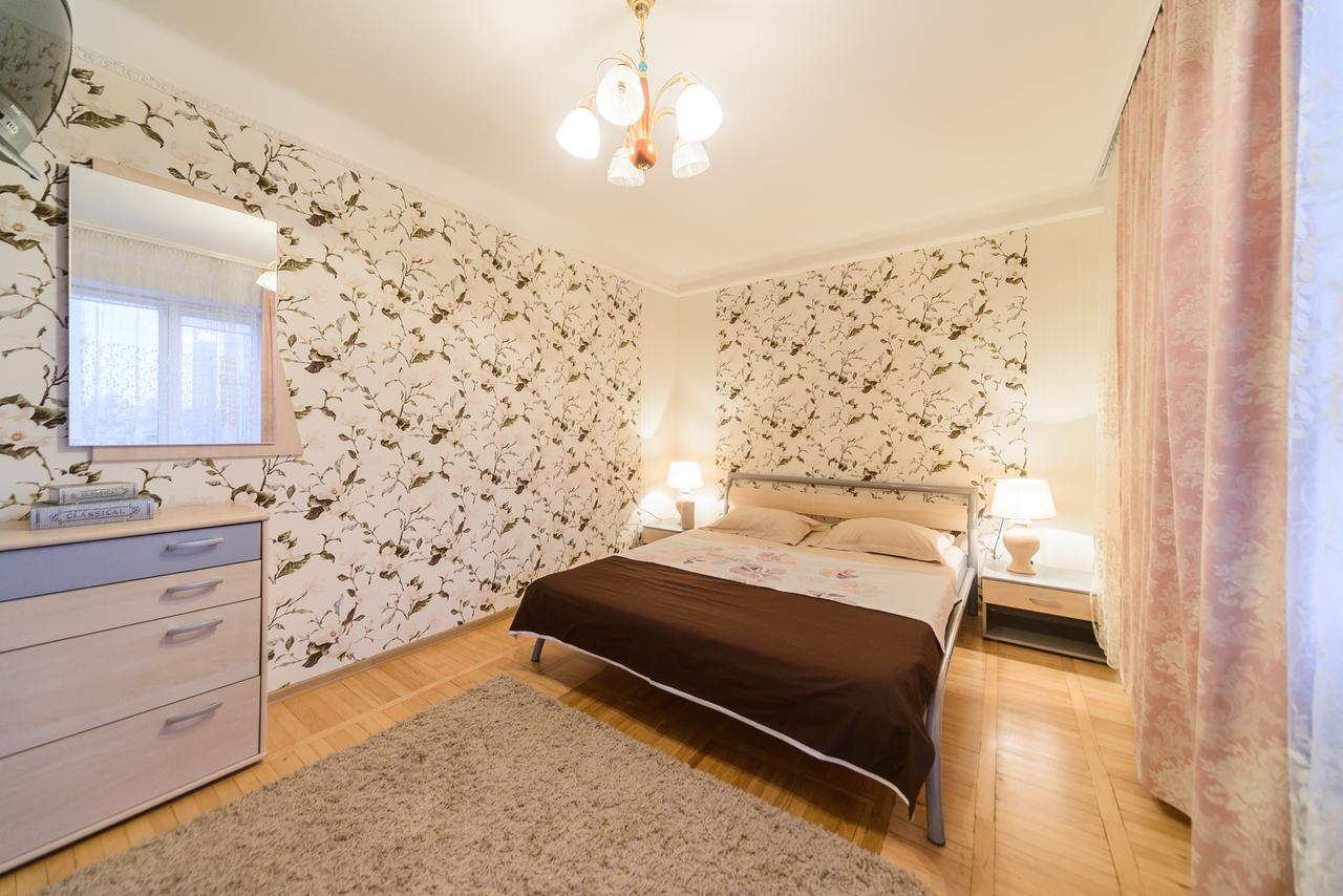 Apartment On Lesi Ukrainky Blvd Київ Екстер'єр фото