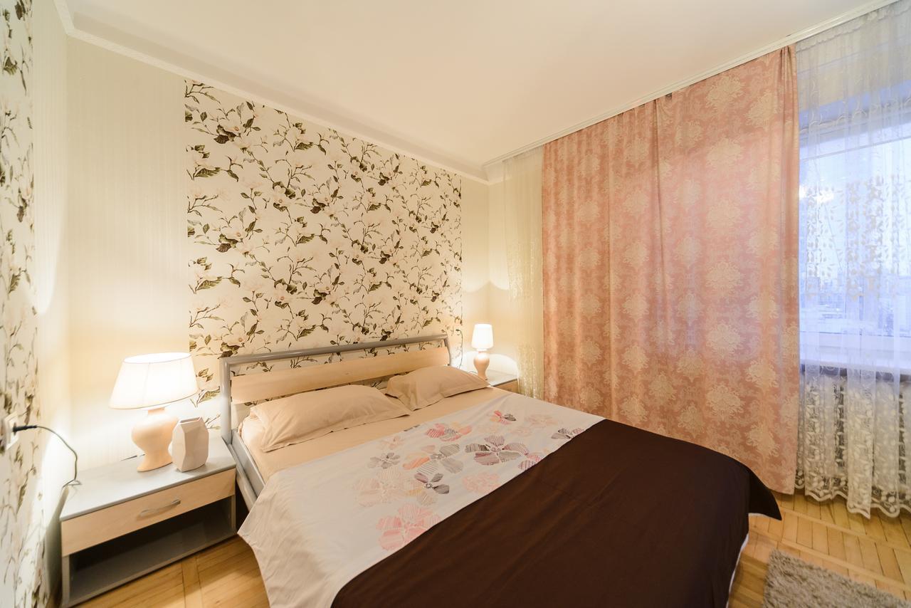 Apartment On Lesi Ukrainky Blvd Київ Екстер'єр фото